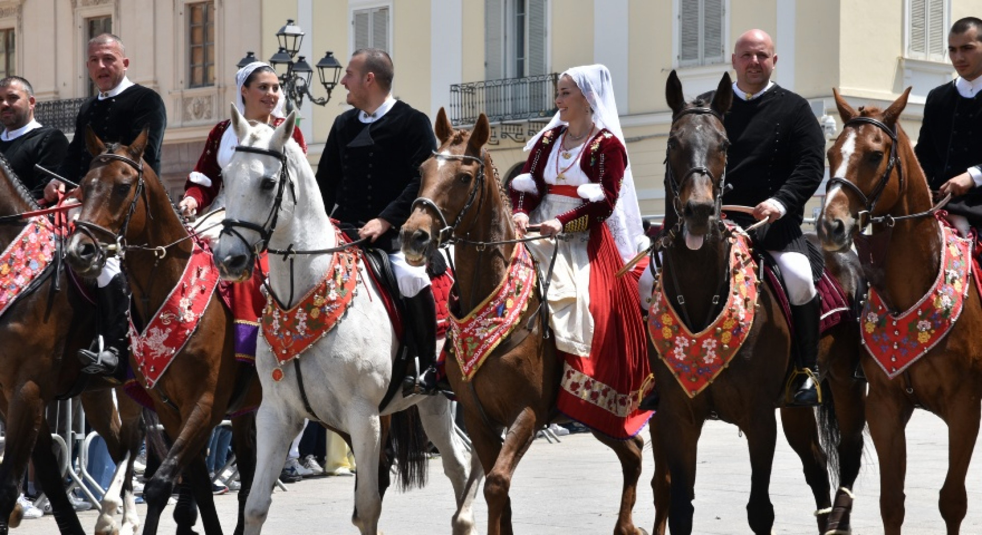 VIAGGIO EVENTO CAVALCATA A SASSARI 